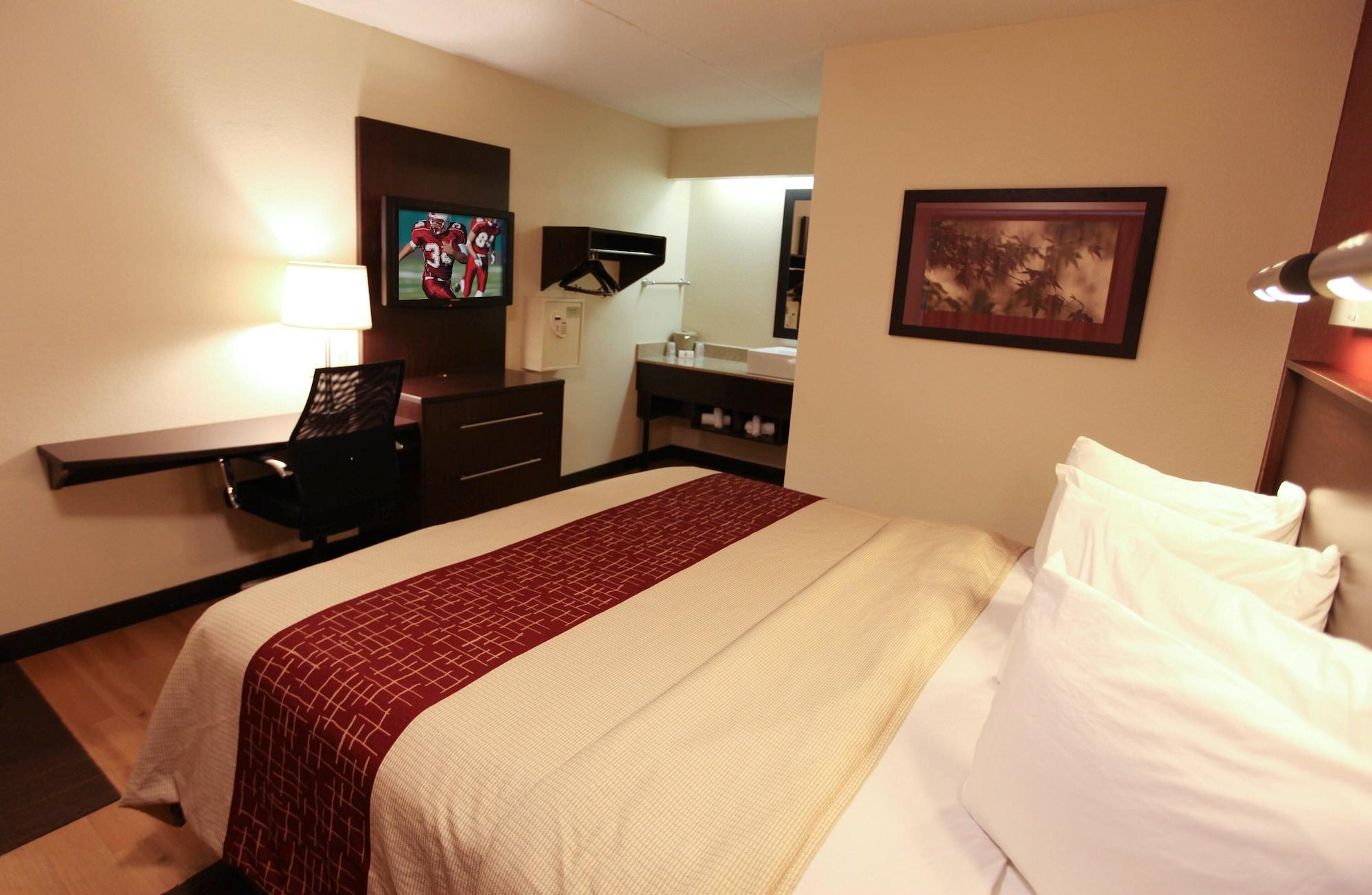 Red Roof Inn Plus+ Philadelphia Airport Essington Bagian luar foto